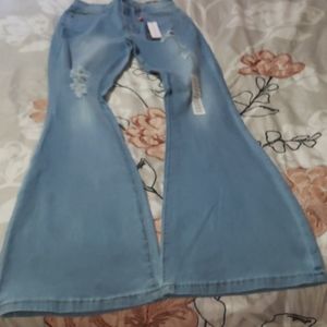 Women's high waisted jeans